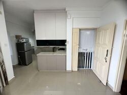 Mandarin Gardens (D15), Condominium #587682251